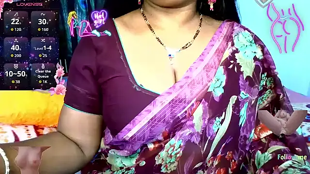 Snapshot of honey-sexy chatting on March 20, 7:35 am honey-sexy online show from March 20, 7:35 am