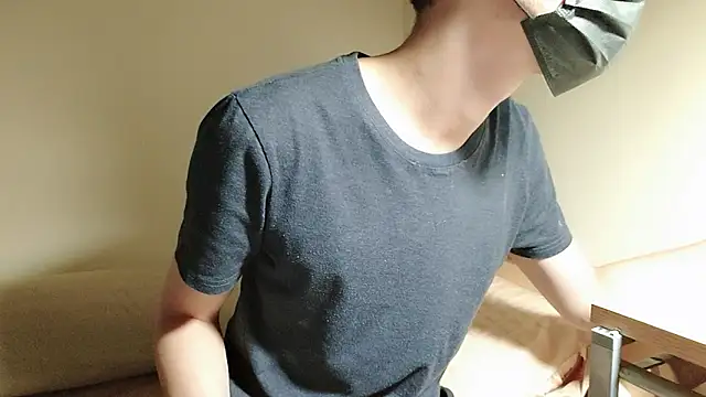 Snapshot of Yang_1069 chatting on October 22, 4:40 pm Yang 1069 online show from October 22, 4:40 pm