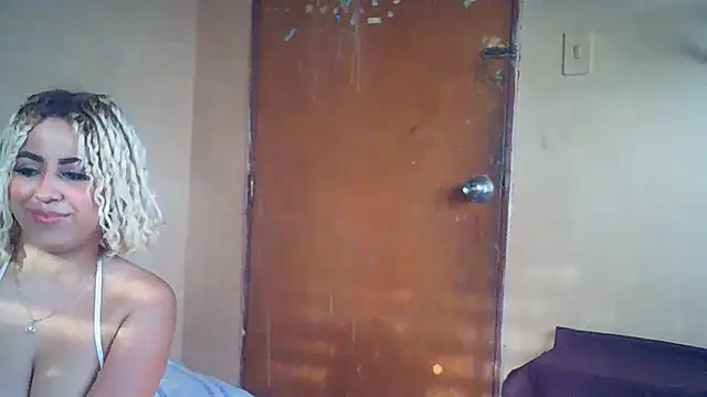 Lucy White   online show from March 1, 9:17 pm