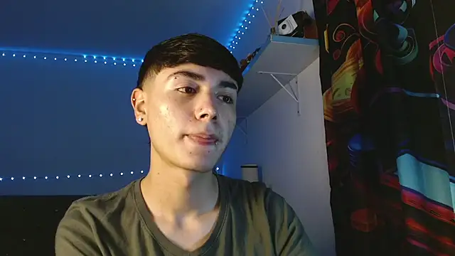 Snapshot of Im_juanda chatting on December 10, 10:26 pm Im juanda online show from December 10, 10:26 pm