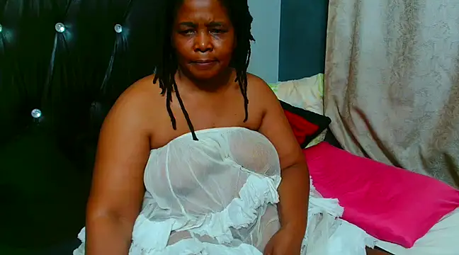 AfricanBigAssxx98 online show from February 25, 10:29 pm