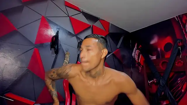 Hana and Zeta online show from October 19, 12:17 pm