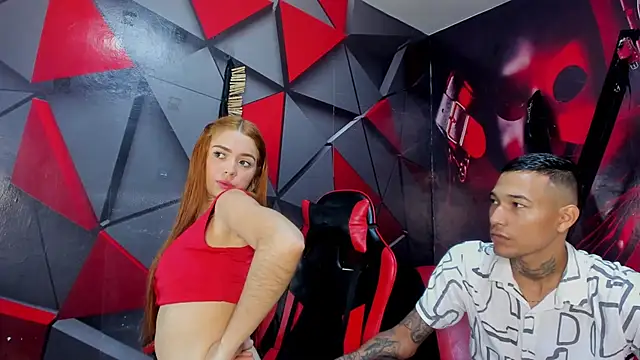 Hana and Zeta online show from November 22, 12:15 pm