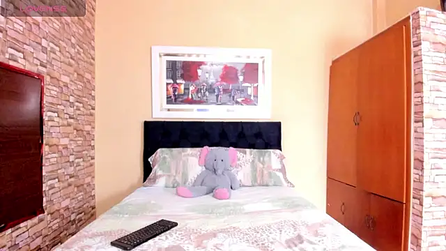 mariana mauricio hot online show from February 19, 7:43 pm