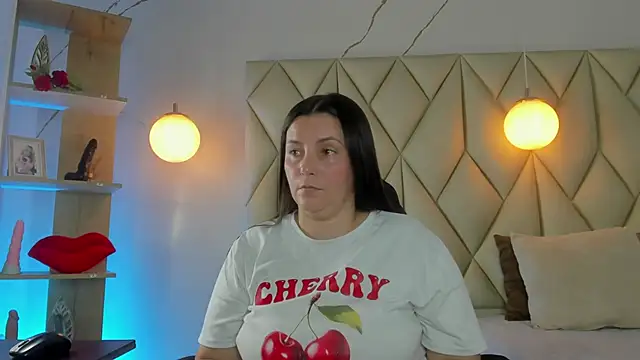 angelswets online show from April 22, 2:07 pm