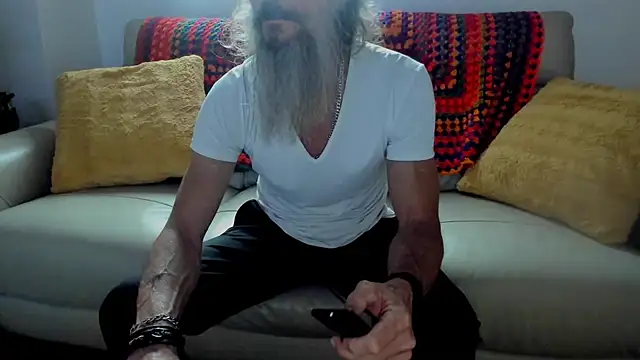 mindphu k online show from April 14, 11:55 pm