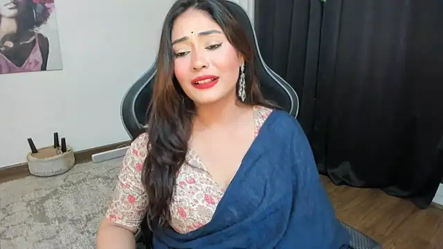 Snapshot of GoddessAnna chatting on December 10, 5:44 pm GoddessAnna online show from December 10, 5:44 pm