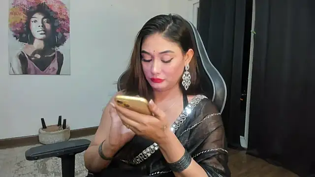 Snapshot of GoddessAnna chatting on December 11, 5:37 pm GoddessAnna online show from December 11, 5:37 pm