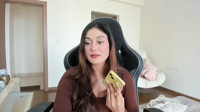 Snapshot of GoddessAnna chatting on February 16, 8:32 am GoddessAnna online show from February 16, 8:32 am