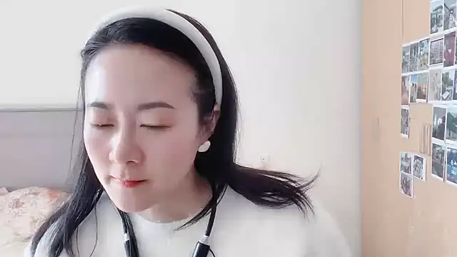 Snapshot of fanfan-FF chatting on December 24, 5:16 am fanfan-FF online show from December 24, 5:16 am