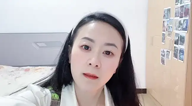 Snapshot of fanfan-FF chatting on February 4, 12:22 pm fanfan-FF online show from February 4, 12:22 pm