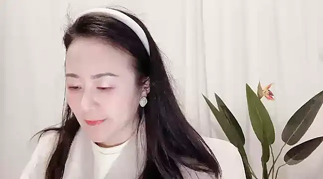 Snapshot of fanfan-FF chatting on March 6, 11:47 am fanfan-FF online show from March 6, 11:47 am