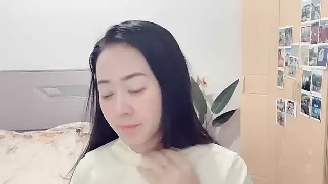 Snapshot of fanfan-FF chatting on March 18, 12:25 pm fanfan-FF online show from March 18, 12:25 pm