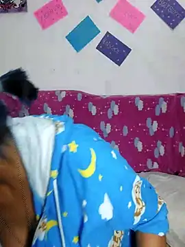 Snapshot of azulzulix chatting on March 5, 4:34 am azulzulix online show from March 5, 4:34 am