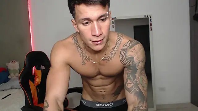 pettergrey1 online show from April 27, 8:07 pm