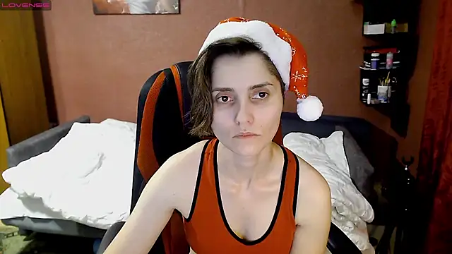 womanstrong78 online show from December 25, 1:09 pm