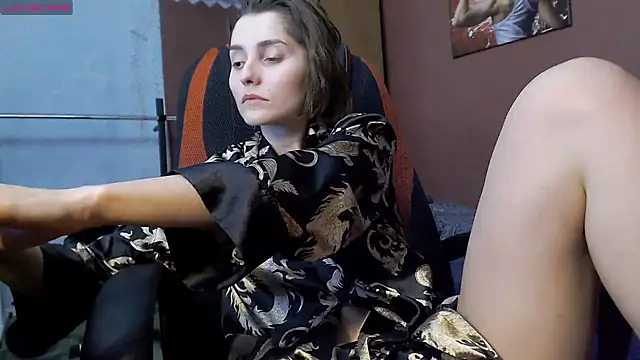 womanstrong78 online show from February 20, 2:57 pm