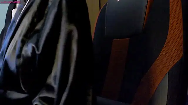 womanstrong78 online show from March 3, 7:28 pm