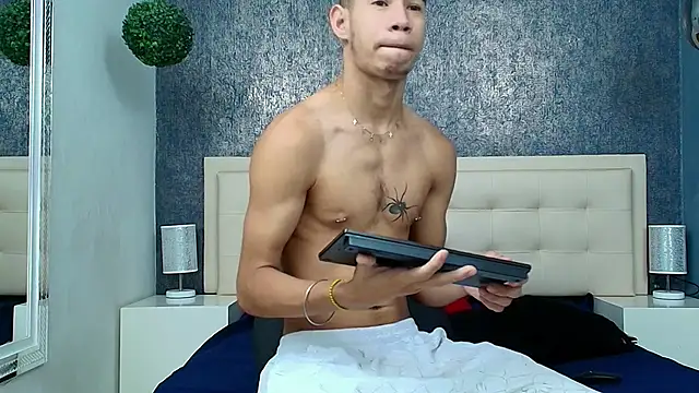 Erick Zhimerman online show from April 19, 12:15 pm