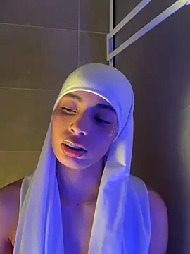 Snapshot of jhalila chatting on September 11, 1:06 am jhalila online show from September 11, 1:06 am