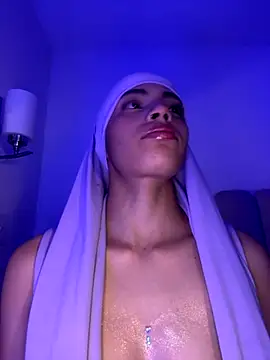 Snapshot of jhalila chatting on November 16, 10:48 pm jhalila online show from November 16, 10:48 pm