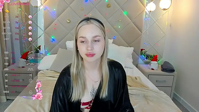 Carol  Cox online show from January 2, 2:33 am