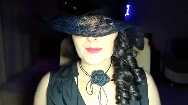 WitchBlueRose online show from November 5, 4:51 pm