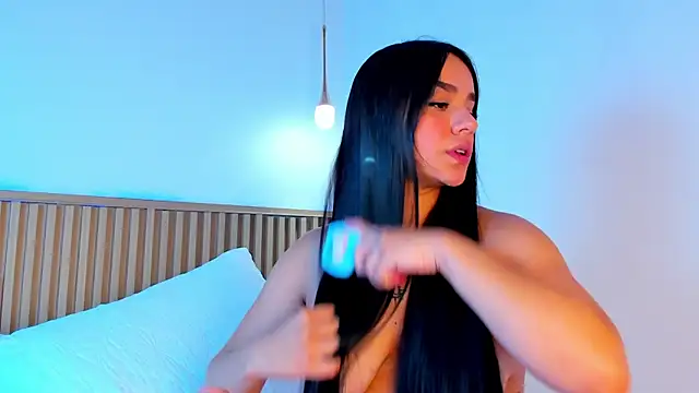 Snapshot of zoe_rivers chatting on January 9, 2:40 pm zoe rivers online show from January 9, 2:40 pm