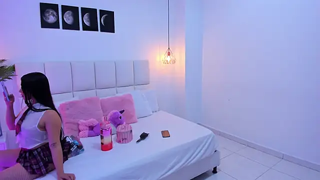 Snapshot of zoe_rivers chatting on November 4, 11:37 pm zoe rivers online show from November 4, 11:37 pm