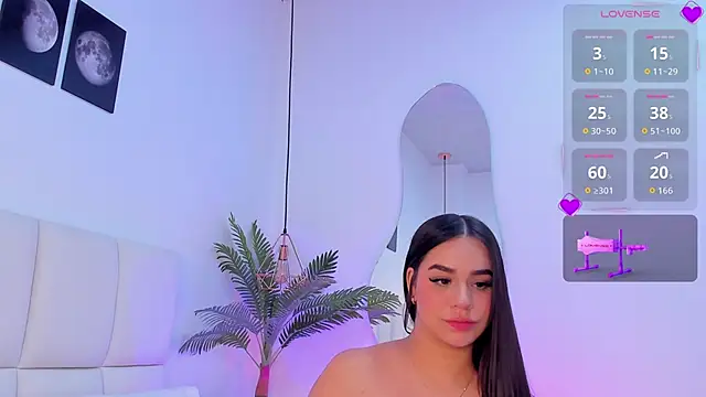 Snapshot of zoe_rivers chatting on December 4, 12:42 am zoe rivers online show from December 4, 12:42 am