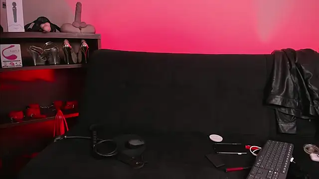 lilith-deveraux online show from February 20, 8:58 pm