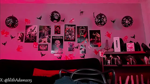 lilith-deveraux online show from November 26, 4:08 pm