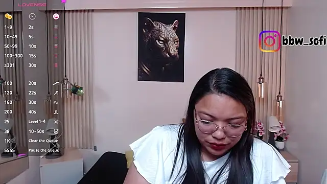 virtual charm online show from April 21, 1:06 pm