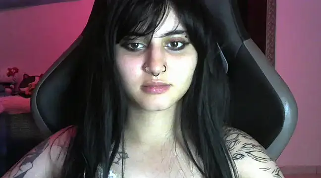 Snapshot of poison-eeve chatting on February 26, 4:58 am poison-eeve online show from February 26, 4:58 am
