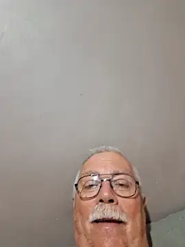 Snapshot of NawtyB1965 chatting on March 29, 4:34 am NawtyB1965 online show from March 29, 4:34 am