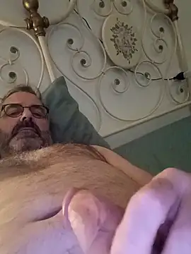 Snapshot of MrGray1974 chatting on May 19, 8:59 pm MrGray1974 online show from May 19, 8:59 pm