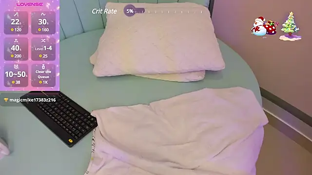 Snapshot of Sweetgirl4u_ chatting on December 15, 4:48 pm Sweetgirl4u  online show from December 15, 4:48 pm