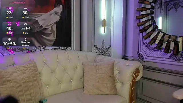 Snapshot of Sweetgirl4u_ chatting on September 12, 11:32 am Sweetgirl4u  online show from September 12, 11:32 am