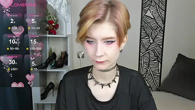 Snapshot of Angel_Jules chatting on December 13, 12:53 am Angel Jules online show from December 13, 12:53 am