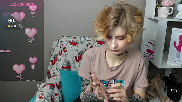 Snapshot of Angel_Jules chatting on February 13, 4:22 am Angel Jules online show from February 13, 4:22 am