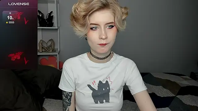 Snapshot of Angel_Jules chatting on September 22, 12:45 am Angel Jules online show from September 22, 12:45 am