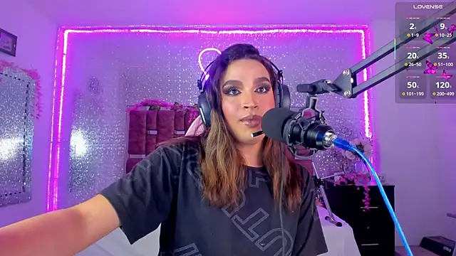 KylieVictoria online show from January 26, 4:41 am