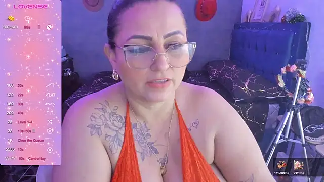 Ivonnee   online show from December 22, 11:33 am