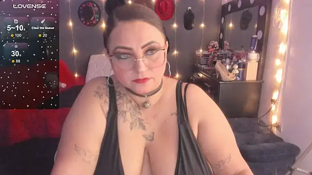 Ivonnee   online show from March 14, 1:48 am