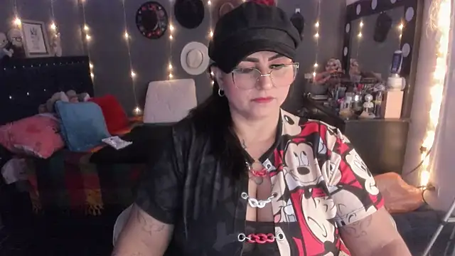 Ivonnee   online show from March 16, 6:53 am