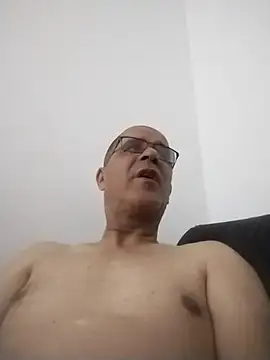 Snapshot of barboza991 chatting on December 20, 9:32 am barboza991 online show from December 20, 9:32 am