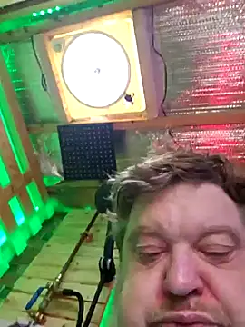 alienbunny online show from January 9, 5:43 pm