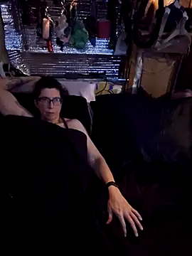 alienbunny online show from January 13, 4:18 am