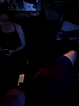 alienbunny online show from February 6, 5:14 am