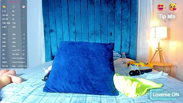 Snapshot of sweetebony_970 chatting on January 27, 3:07 pm sweetebony 970 online show from January 27, 3:07 pm